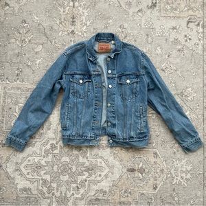 Levi’s denim jacket